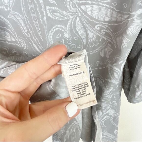 Soft Surroundings Grey Button Down Blouse Lagenlook Artsy Small Paisley - Picture 8 of 8